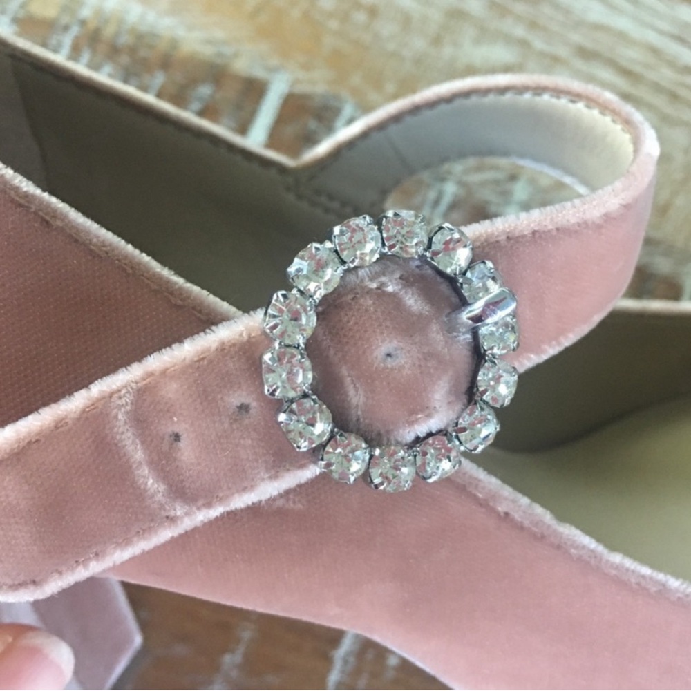 Ann Taylor Elaine velvet Mary Jane pumps - Picture 5 of 5